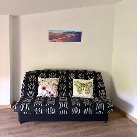 Logement Neuf, Tout Confort, Au Coeur Du Village Saint Didier  Buitenkant foto
