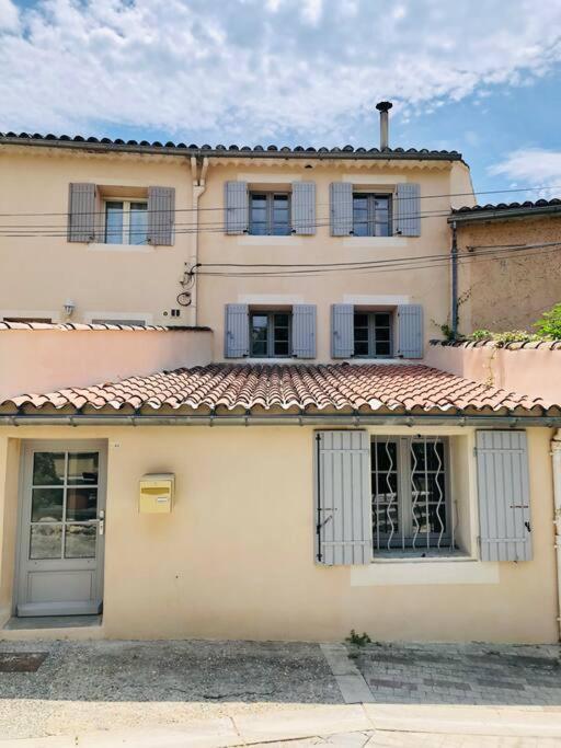 Logement Neuf, Tout Confort, Au Coeur Du Village Saint Didier  Buitenkant foto