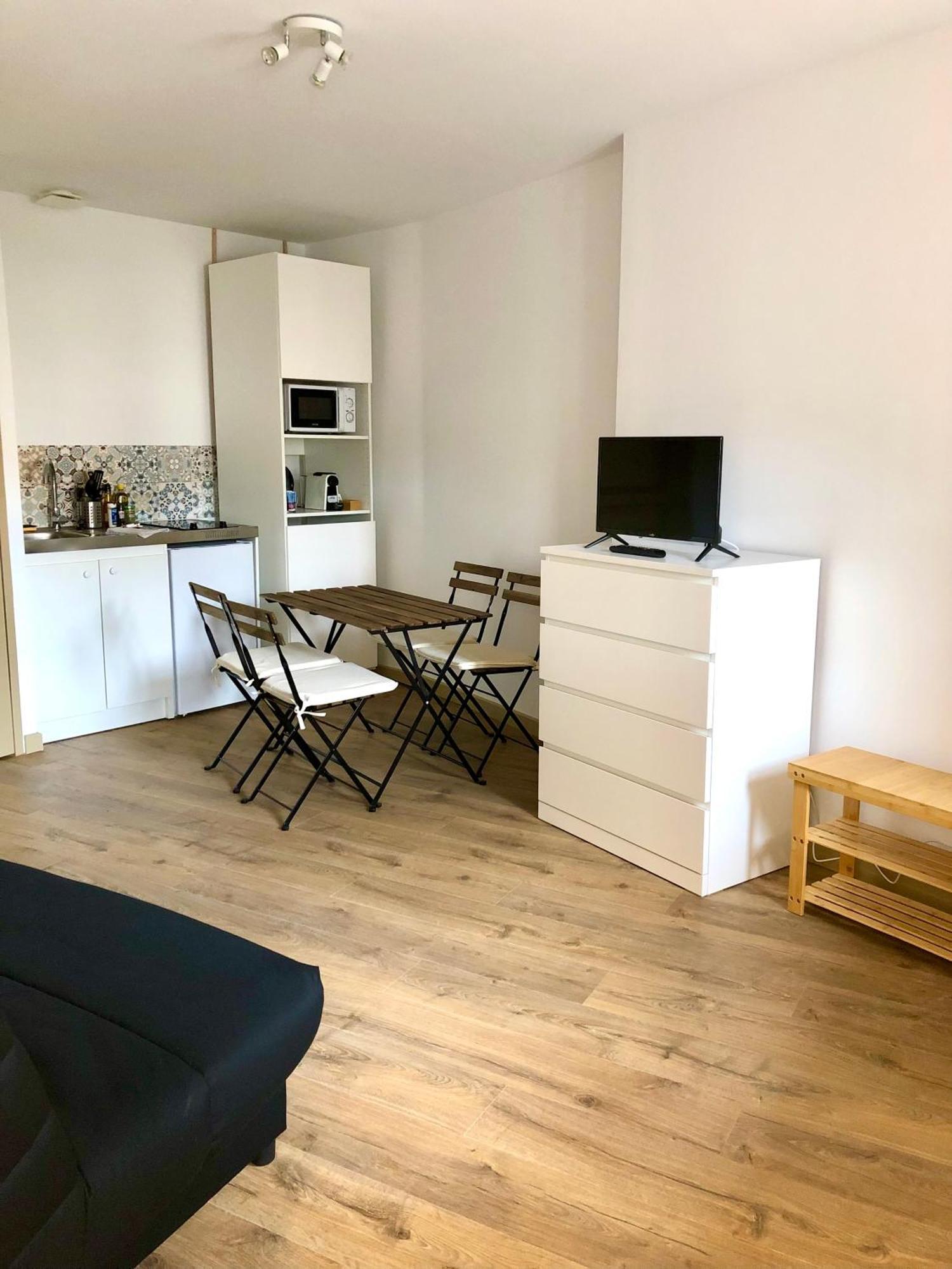 Logement Neuf, Tout Confort, Au Coeur Du Village Saint Didier  Buitenkant foto