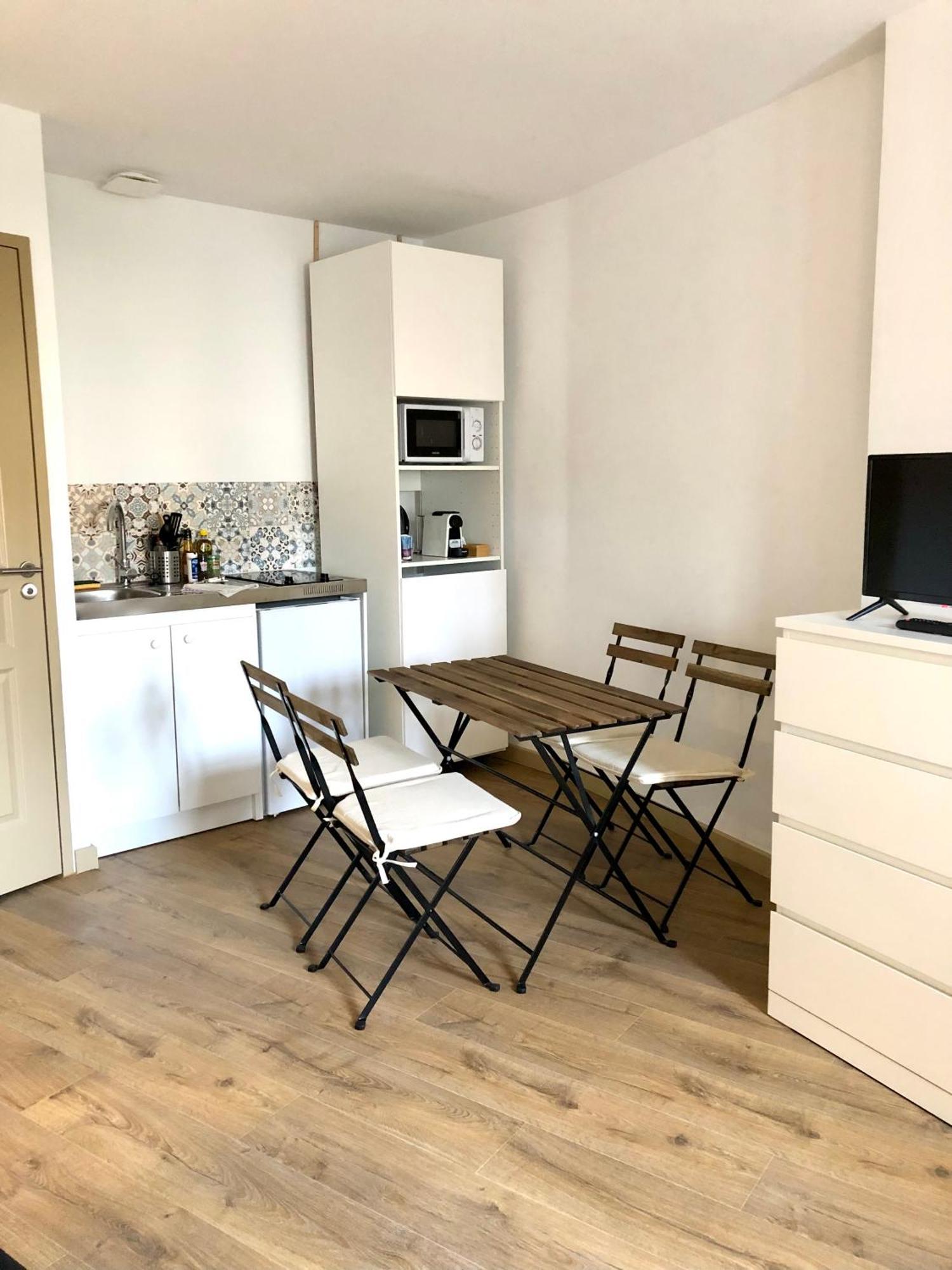 Logement Neuf, Tout Confort, Au Coeur Du Village Saint Didier  Buitenkant foto