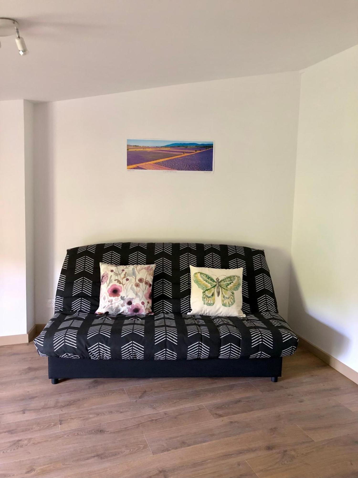 Logement Neuf, Tout Confort, Au Coeur Du Village Saint Didier  Buitenkant foto